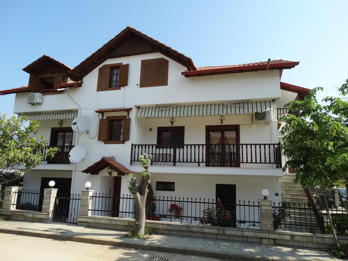 Christakos Apartments Vrasná Kültér fotó